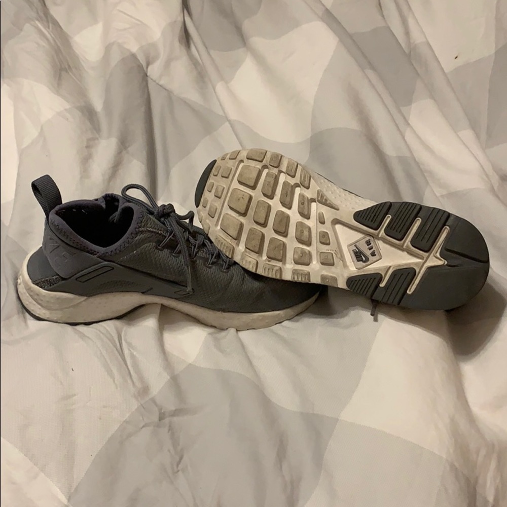 Air Huarache by Nike